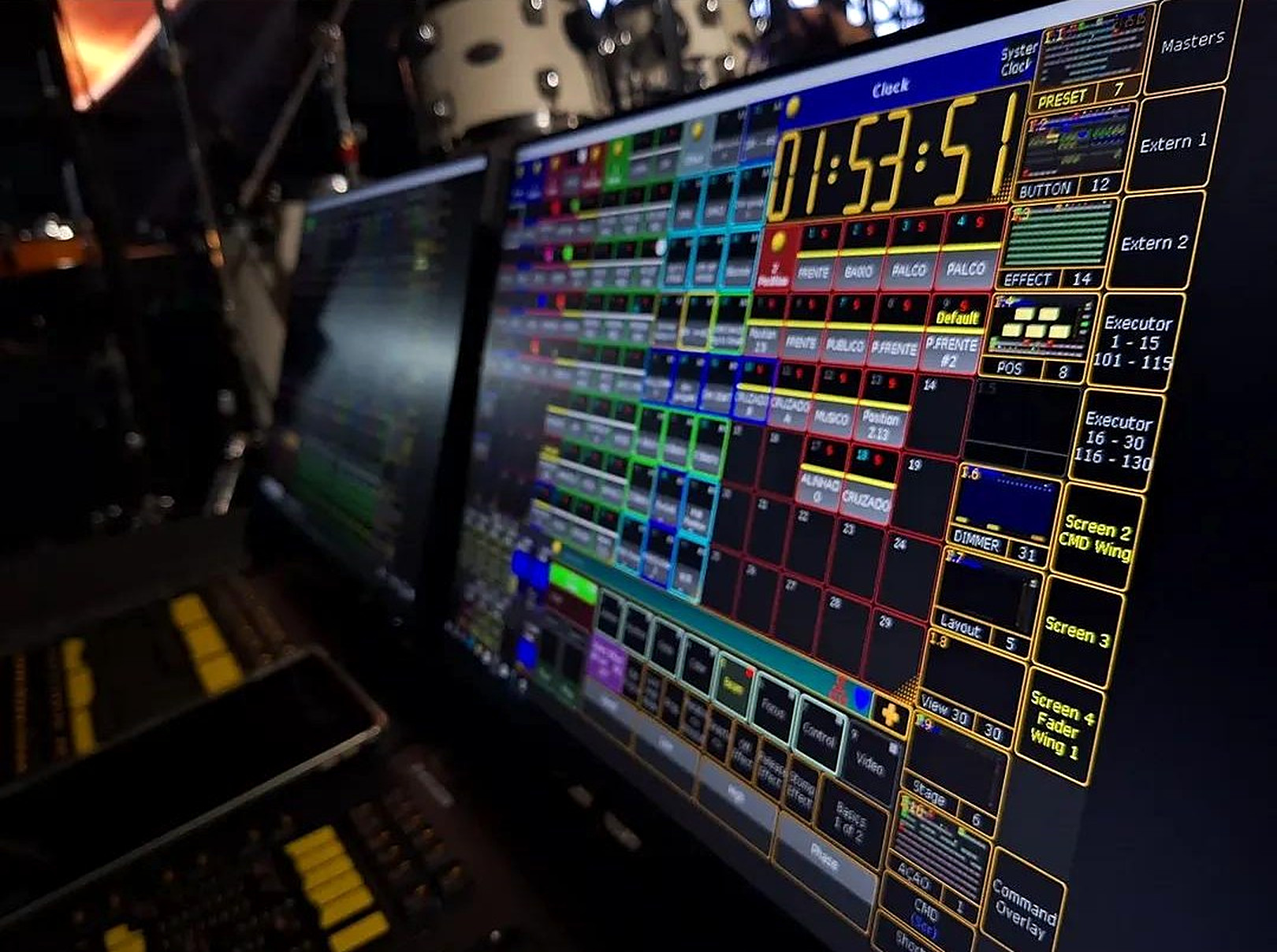 Console de iluminação com programação do show