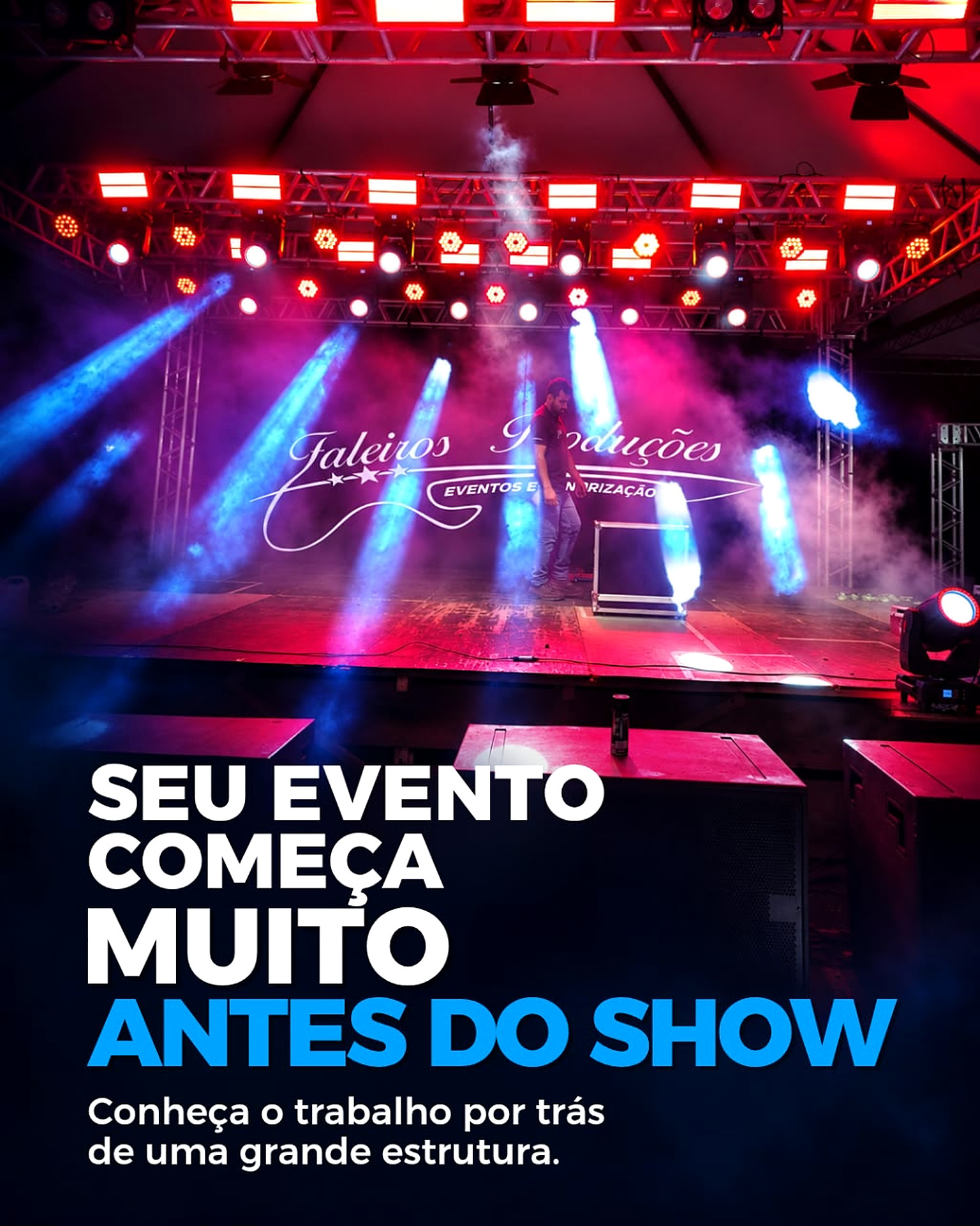 Show com iluminação cênica e público